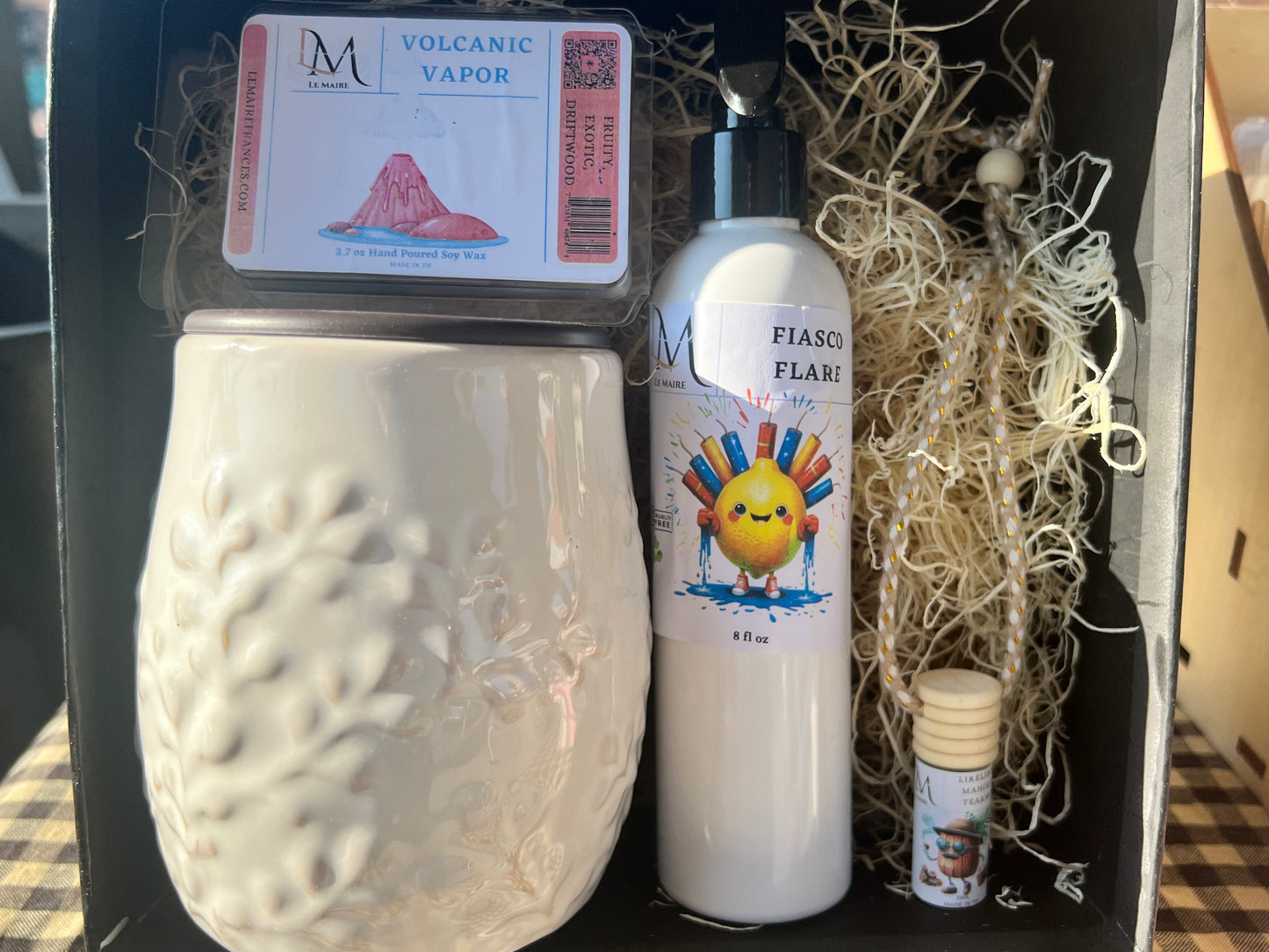 Le Maire's Gift SetFlip Dish Wax WarmersLe Maire