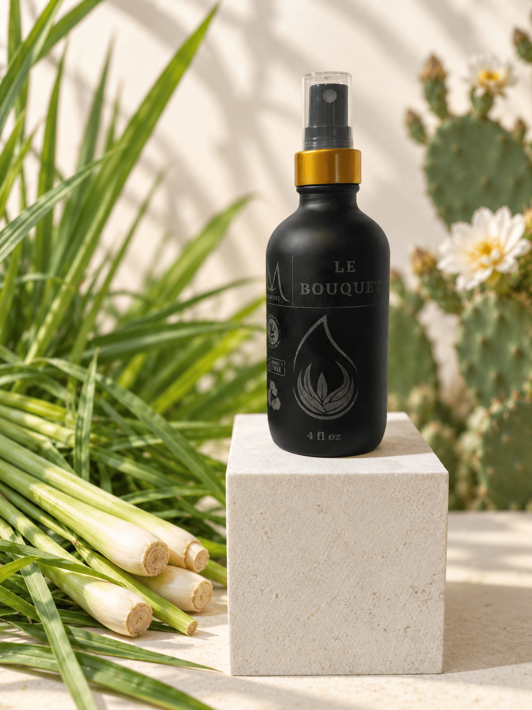 Le Bouquet 4 oz room spray with fresh citrus-green aroma styling | Le Maire