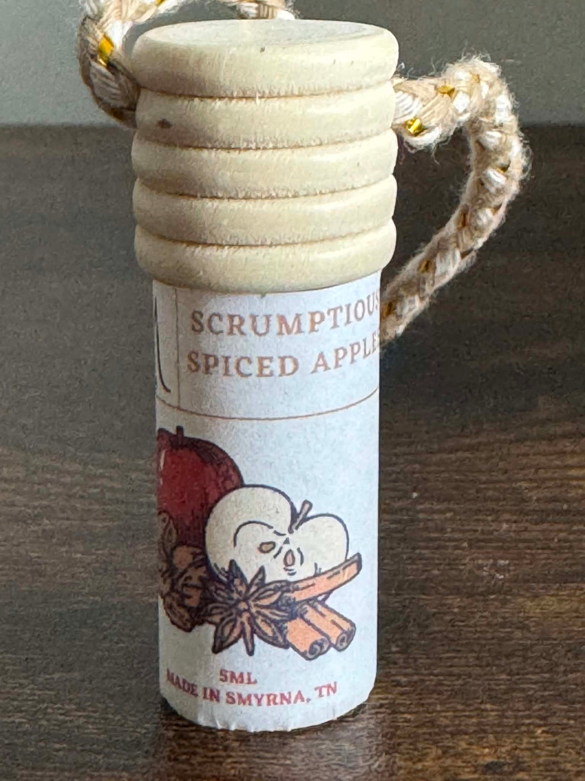 Scrumptious Spiced Apples handmade home aroma collection | Le Maire